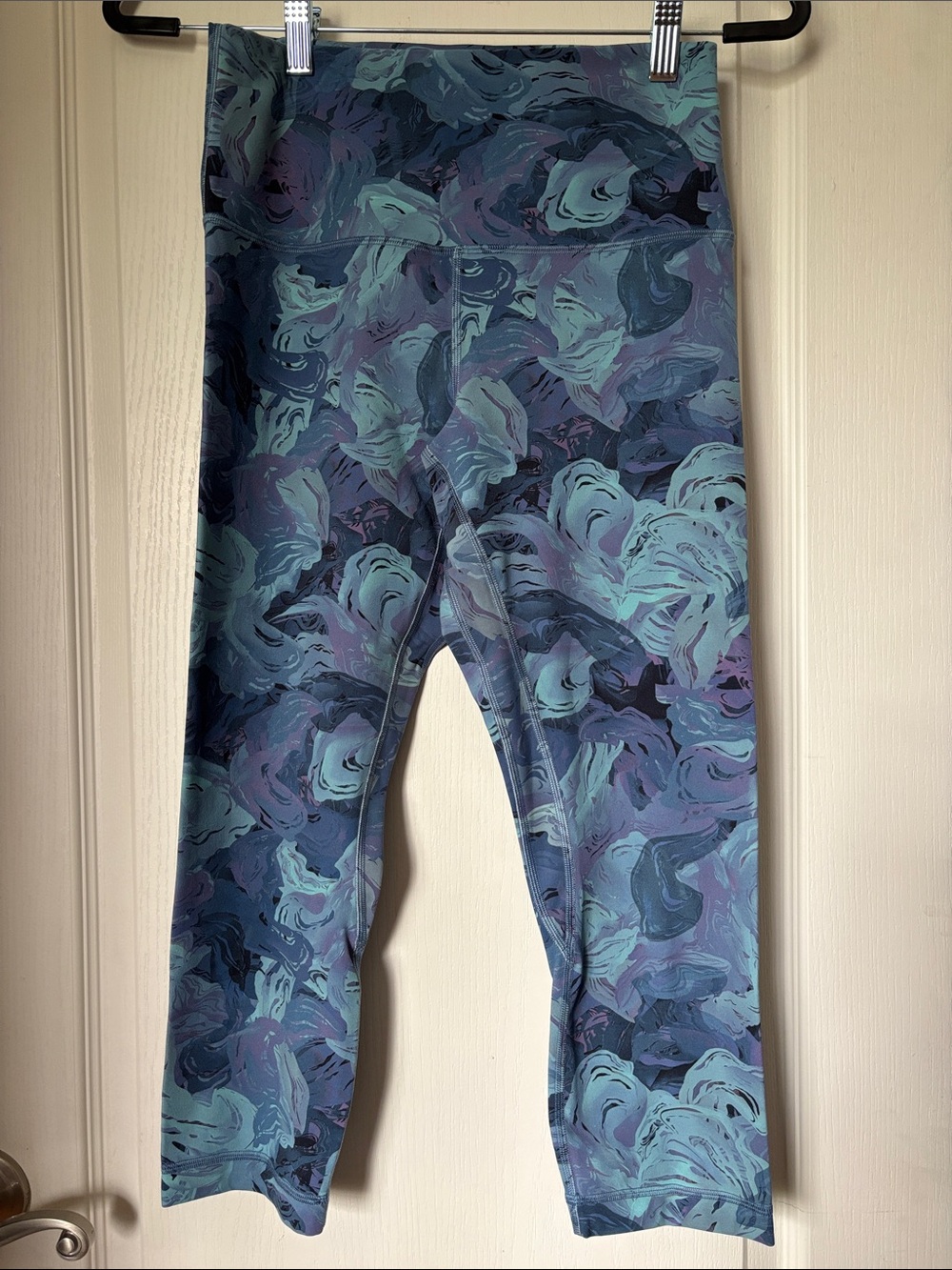 lululemon athletica Blue Teal & Navy Marble Print Leggings